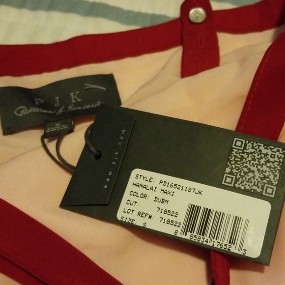 Dress - Picture 6 of 8